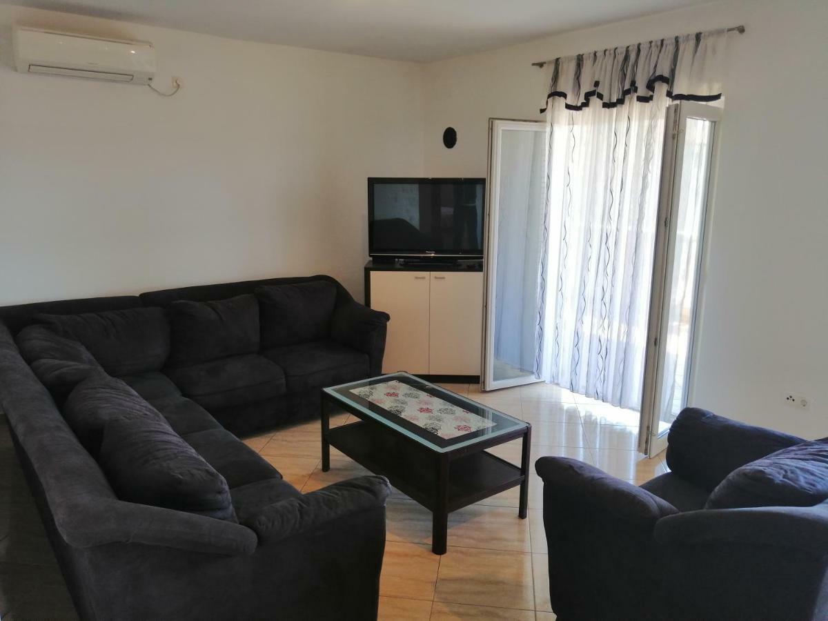 Apartman Rosanda Posedarje Exterior foto