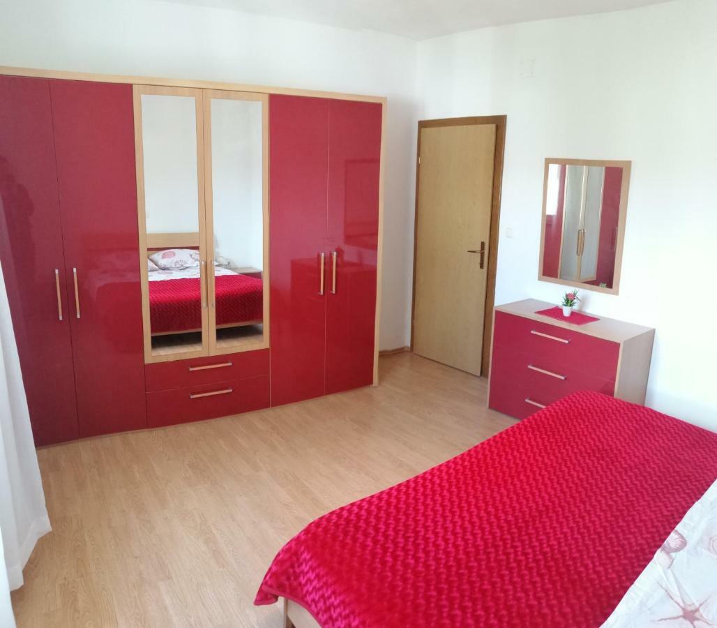 Apartman Rosanda Posedarje Exterior foto