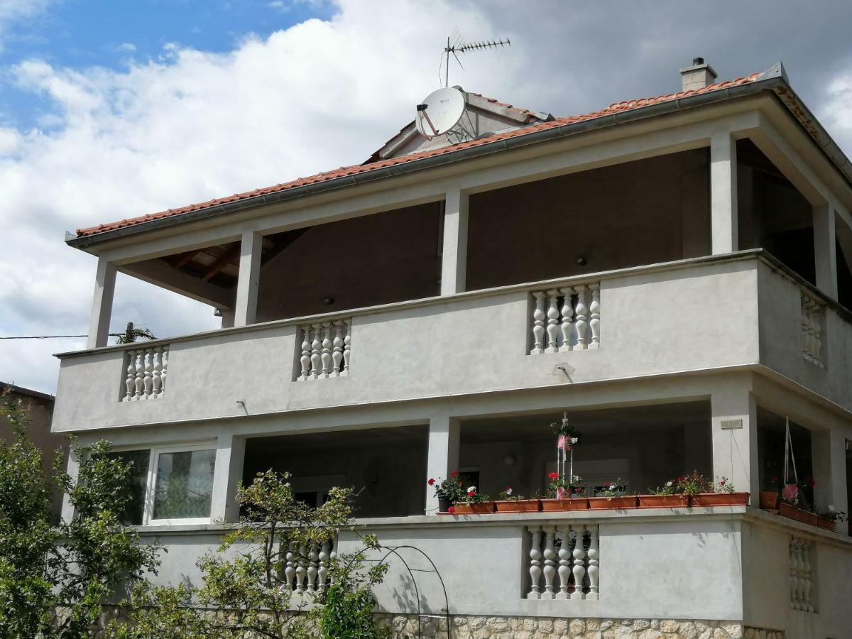 Apartman Rosanda Posedarje Exterior foto