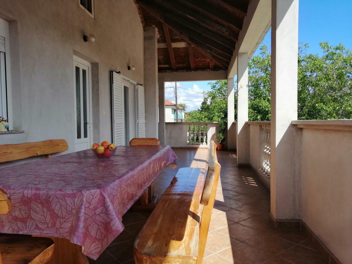 Apartman Rosanda Posedarje Exterior foto